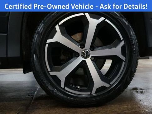Certified 2025 Volkswagen Tiguan SE w/ Panoramic Sunroof Package image 80