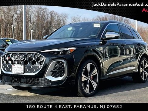 New 2025 Audi SQ5 Premium Plus image 1