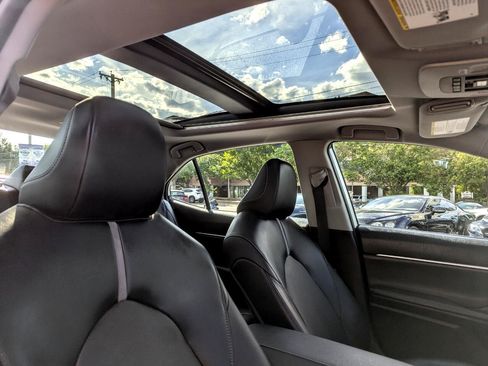 Used 2022 Toyota Camry XSE image 44