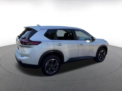 Used 2025 Nissan Rogue SV FWD image 10