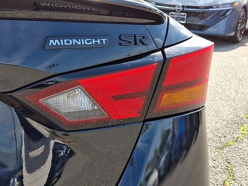 Certified 2022 Nissan Altima 2.5 SR w/ Midnight Edition Package FWD image 9