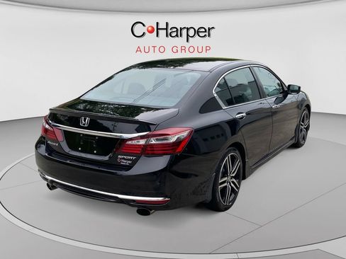 Used 2017 Honda Accord Sport image 3
