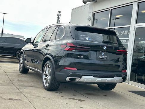 Certified 2025 BMW X5 xDrive40i image 8
