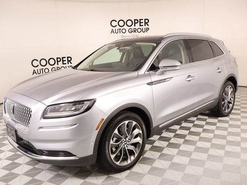 Used 2022 Lincoln Nautilus Reserve w/ Equipment Group 201A FWD image 10