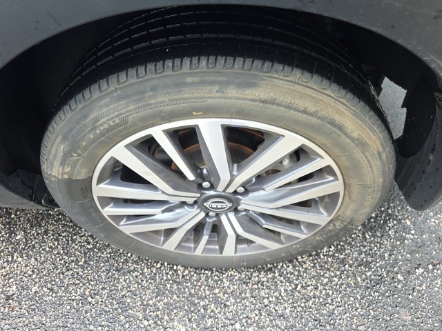 Certified 2024 Nissan Kicks SV FWD image 8