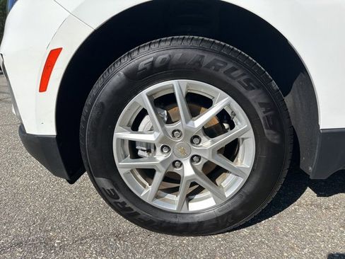 Used 2023 Chevrolet Equinox LT image 32