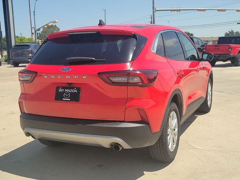 Used 2024 Ford Escape Active FWD image 5