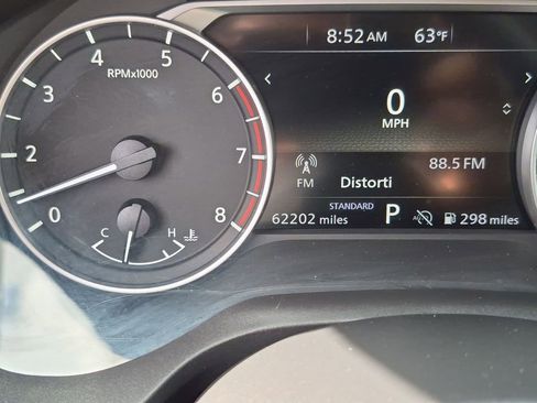 Used 2024 Nissan Rogue SV FWD image 4