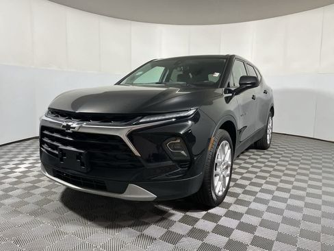 Used 2023 Chevrolet Blazer LT w/ Driver Confidence Package AWD/4WD image 4