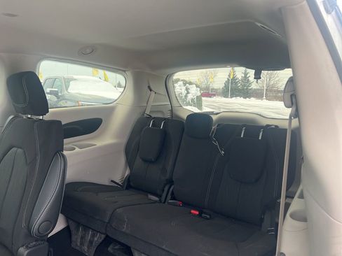 Used 2024 Chrysler Voyager LX image 26