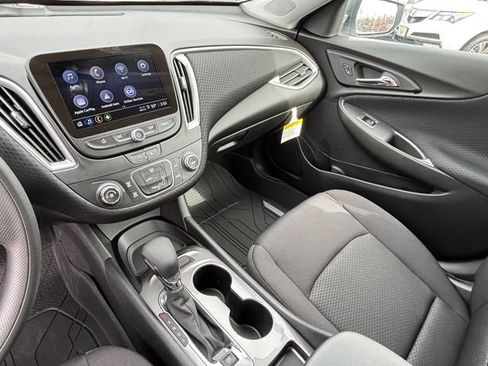 New 2024 Chevrolet Malibu LS image 5
