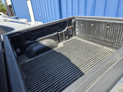 Used 2017 Chevrolet Colorado LT w/ LT Convenience Package image 10