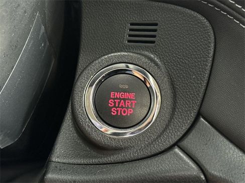 Certified 2025 Subaru Outback Premium image 27