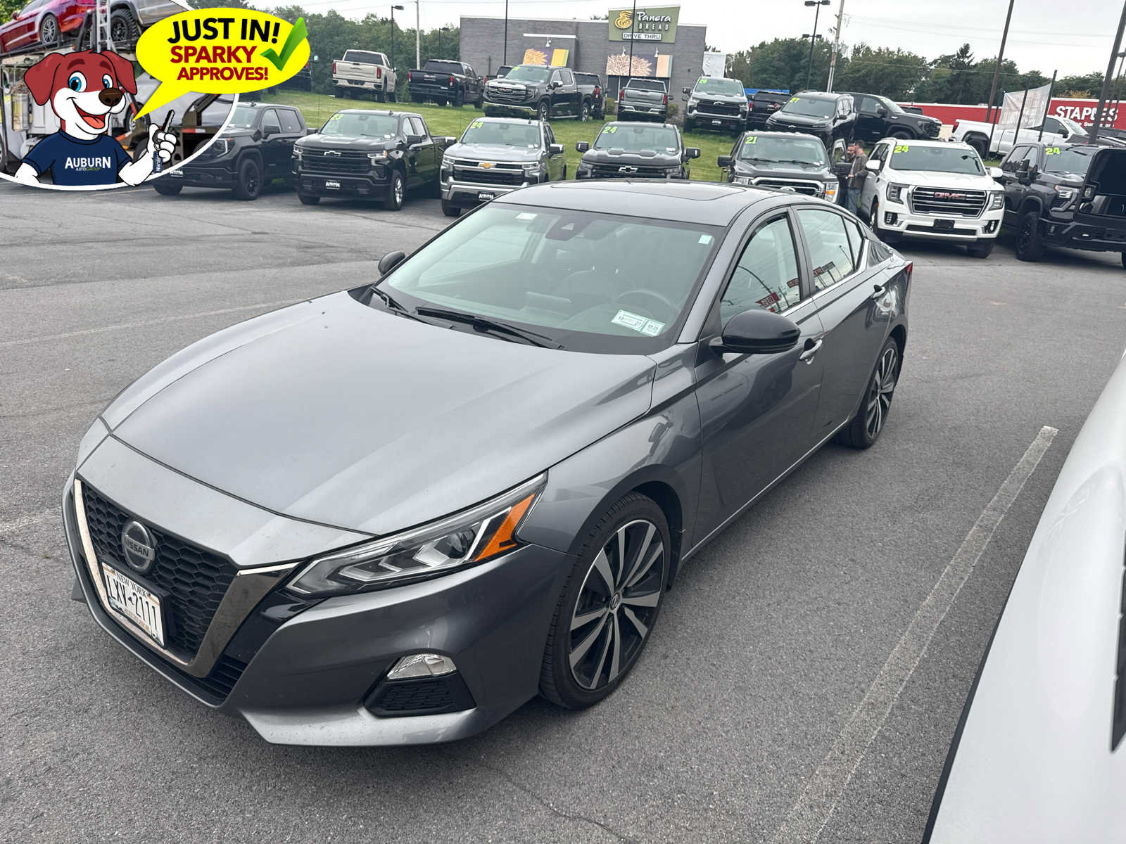 Used 2021 Nissan Altima 2.5 SR w/ SR Premium Package AWD/4WD image 2