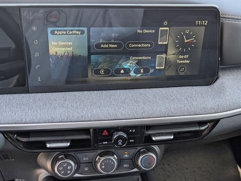 Used 2025 Nissan Kicks SV FWD image 16