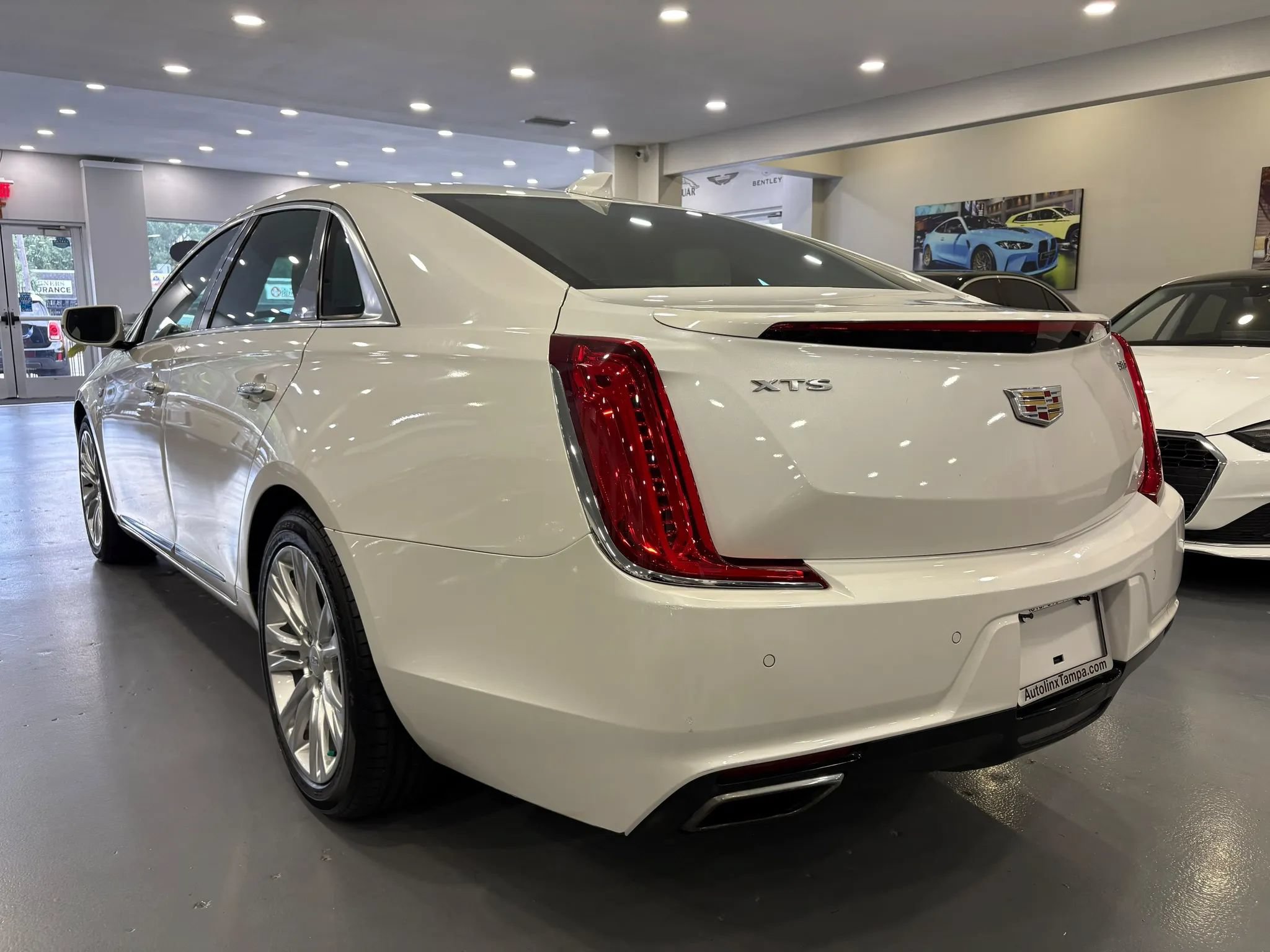 Used 2018 Cadillac XTS Luxury w/ Driver Awareness Package FWD image 5