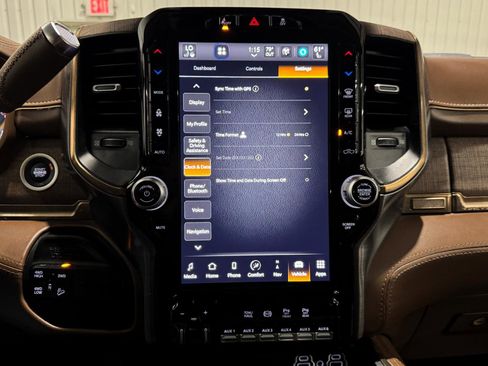 Used 2024 RAM 2500 Limited w/ Safety Group image 15