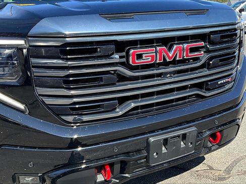 Used 2023 GMC Sierra 1500 AT4 w/ AT4 Preferred Package image 24