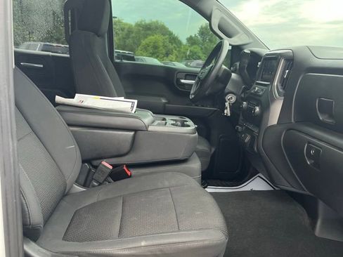 Used 2020 Chevrolet Silverado 1500 Custom w/ Custom Value Package image 33