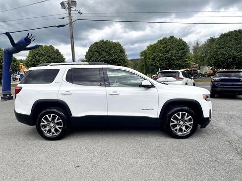 Used 2023 GMC Acadia SLT image 4