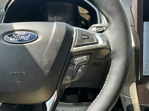 Used 2021 Ford Edge SEL w/ Convenience Package AWD/4WD image 16