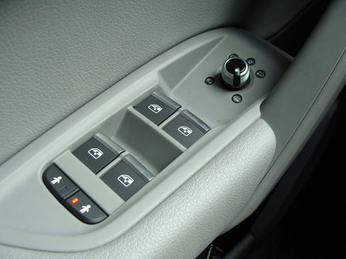 Used 2019 Audi Q5 2.0T Premium w/ Convenience Package image 30