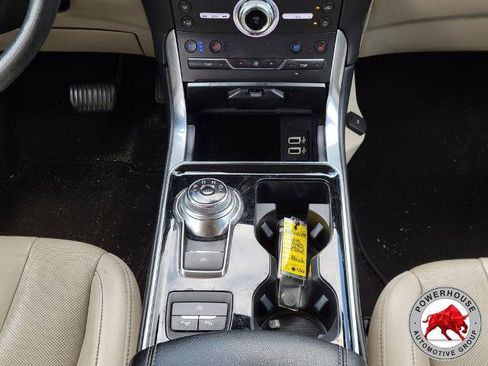 Certified 2019 Ford Edge Titanium w/ Equipment Group 301A FWD image 23