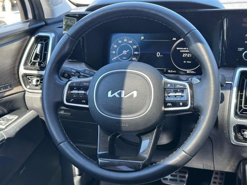 Used 2022 Kia Sorento SX Prestige AWD/4WD image 16