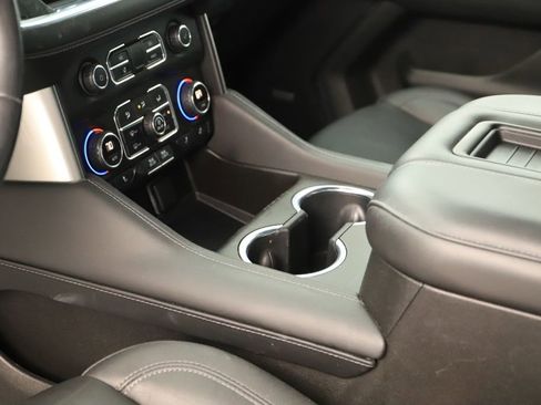 Used 2021 Chevrolet Tahoe LT AWD/4WD image 17