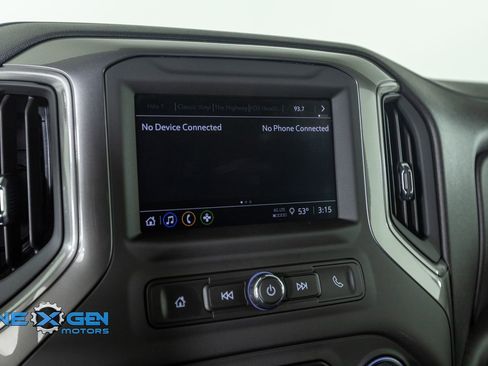 Used 2025 Chevrolet Silverado 2500 Custom w/ Custom Value Package AWD/4WD image 20