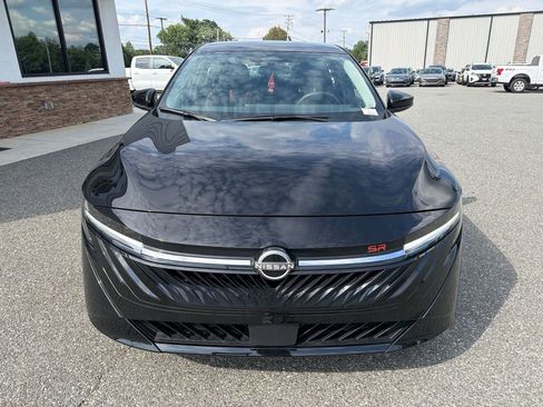 Used 2026 Nissan Sentra SR w/ Floor Mat Package FWD image 10
