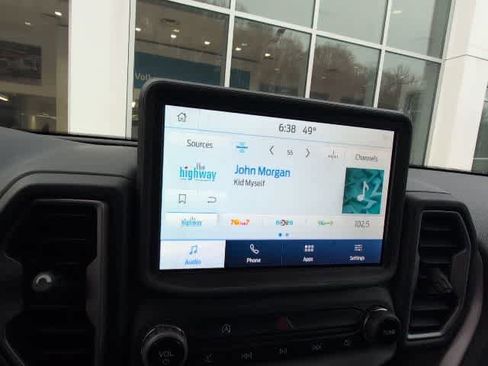 Used 2023 Ford Bronco Sport Outer Banks w/ Tech Package image 17