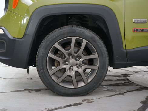 Used 2016 Jeep Renegade 75th Anniversary AWD/4WD image 27