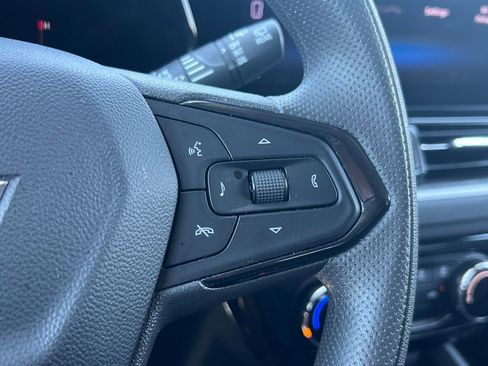 Used 2025 Chevrolet TrailBlazer LT AWD/4WD image 21