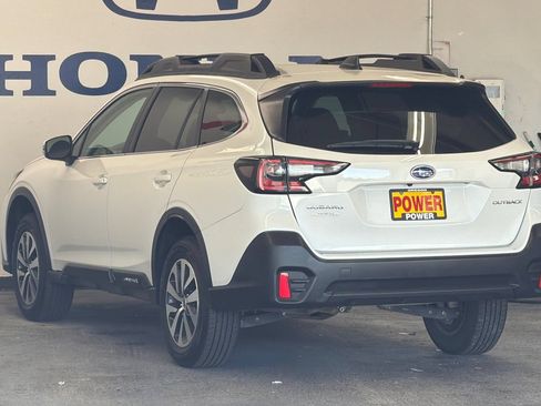 Used 2021 Subaru Outback Premium AWD/4WD image 5