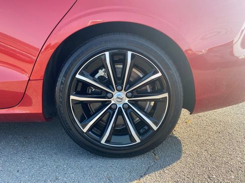 Used 2023 Volvo S60 T8 Plus AWD/4WD image 32