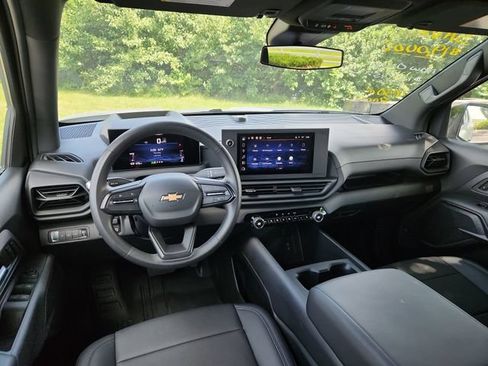 New 2024 Chevrolet Silverado EV W/T AWD/4WD image 22