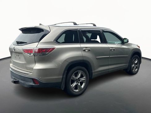 Used 2016 Toyota Highlander Limited AWD/4WD image 3