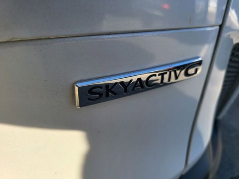 Used 2025 MAZDA CX-50 AWD 2.5 S w/ Premium Package image 5