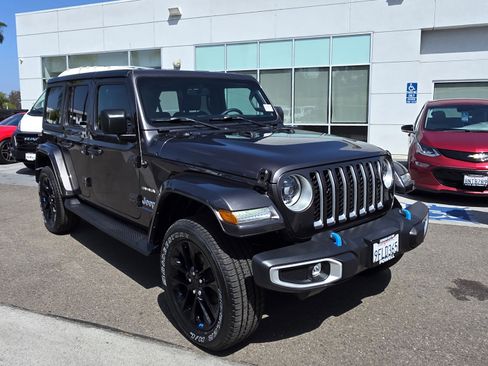 Certified 2023 Jeep Wrangler Unlimited Sahara AWD/4WD image 6