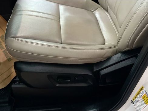 Used 2019 Ford Ranger Lariat w/ Equipment Group 501A Mid image 20