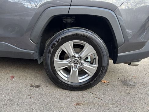 Used 2025 Toyota RAV4 XLE image 30