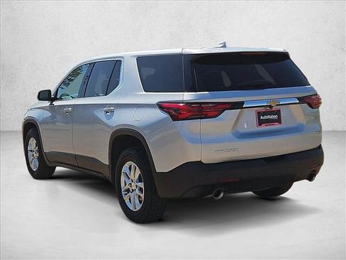 Certified 2022 Chevrolet Traverse LS FWD image 8