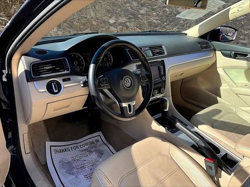 Used 2013 Volkswagen Passat 2.5 SE image 11