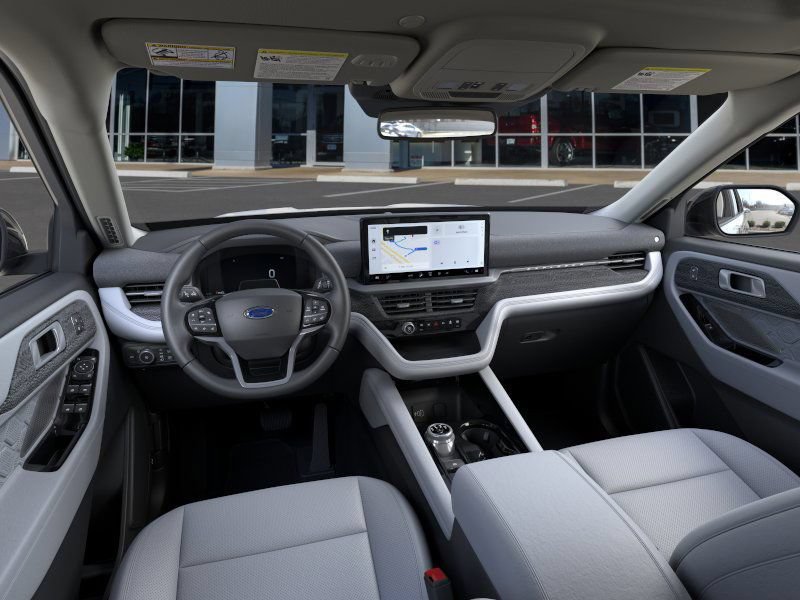 Used 2026 Ford Explorer Platinum w/ LUX Leather Package AWD/4WD image 17
