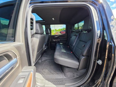 Used 2022 Chevrolet Silverado 1500 High Country w/ Technology Package AWD/4WD image 25