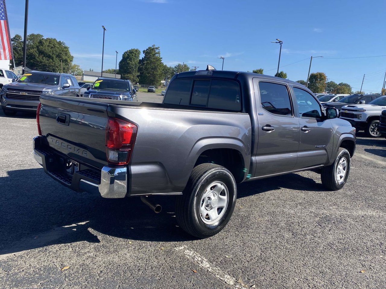 Used 2023 Toyota Tacoma SR5 RWD image 8