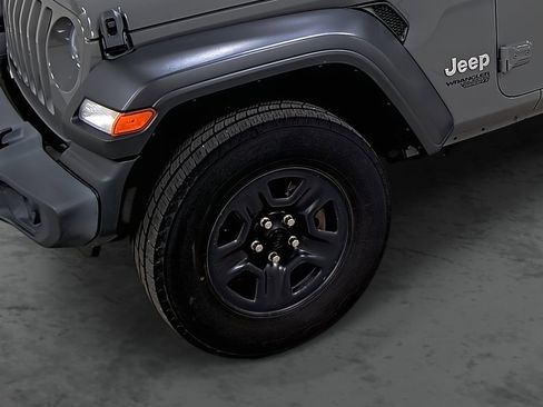 Used 2021 Jeep Wrangler Unlimited Sport image 7