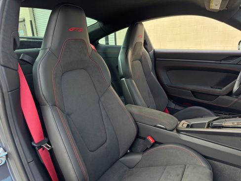 Used 2025 Porsche 911 GTS image 39