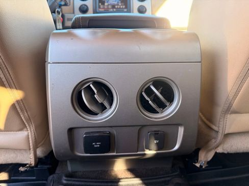 Used 2014 Ford F150 Lariat w/ Lariat Chrome Package image 29